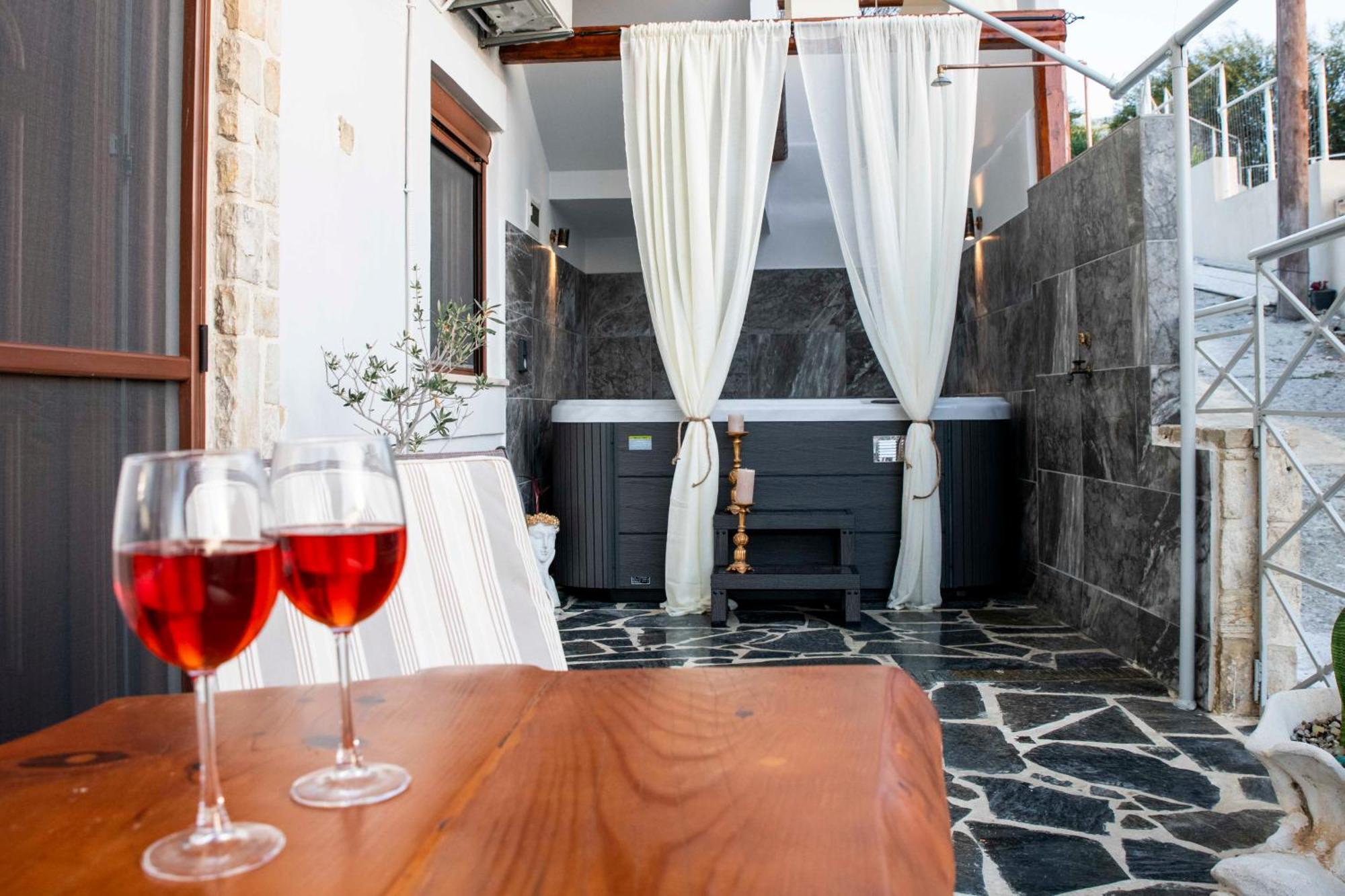 Kleopatra Deluxe Apartment With Jacuzzi Kamilari Dış mekan fotoğraf