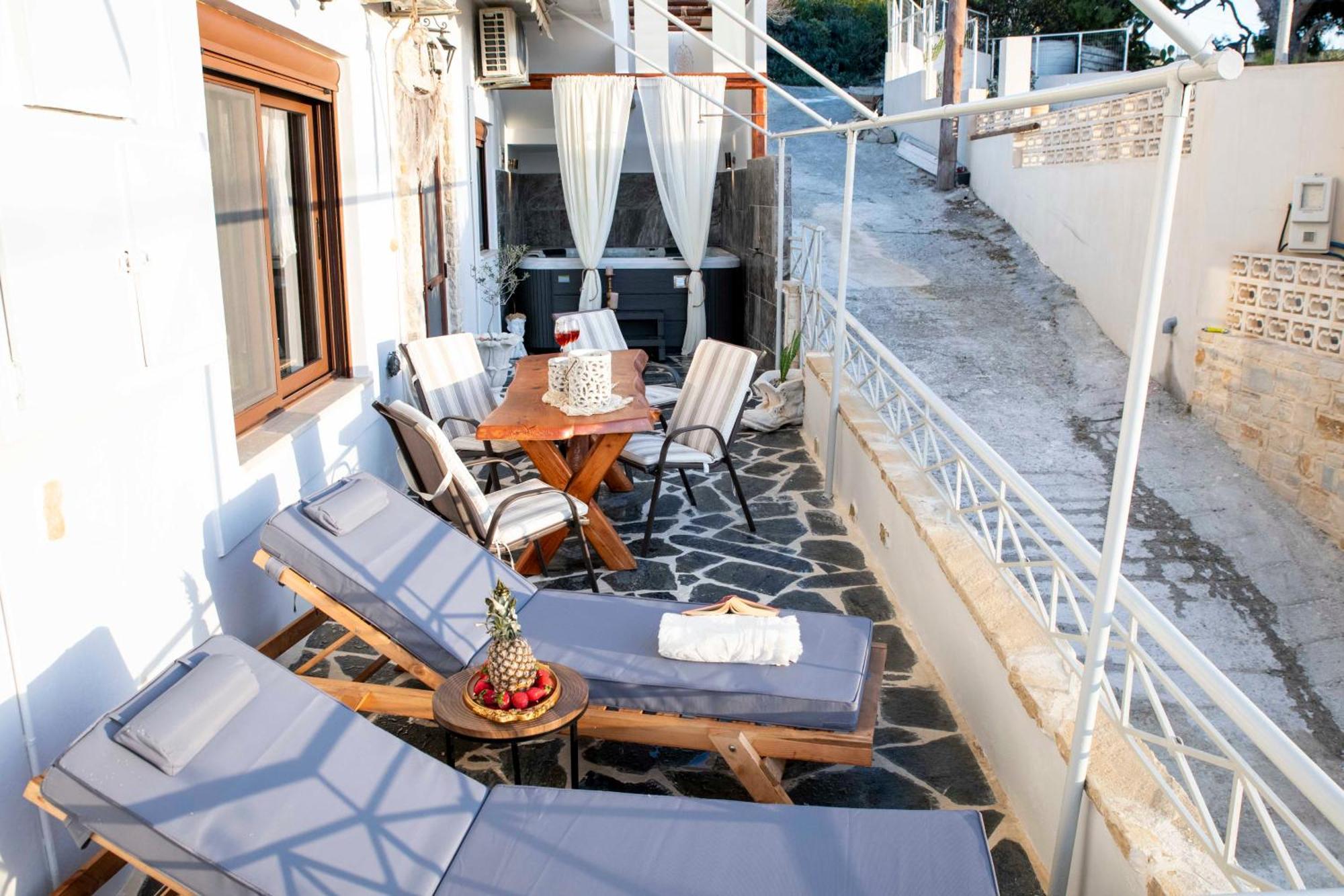 Kleopatra Deluxe Apartment With Jacuzzi Kamilari Dış mekan fotoğraf