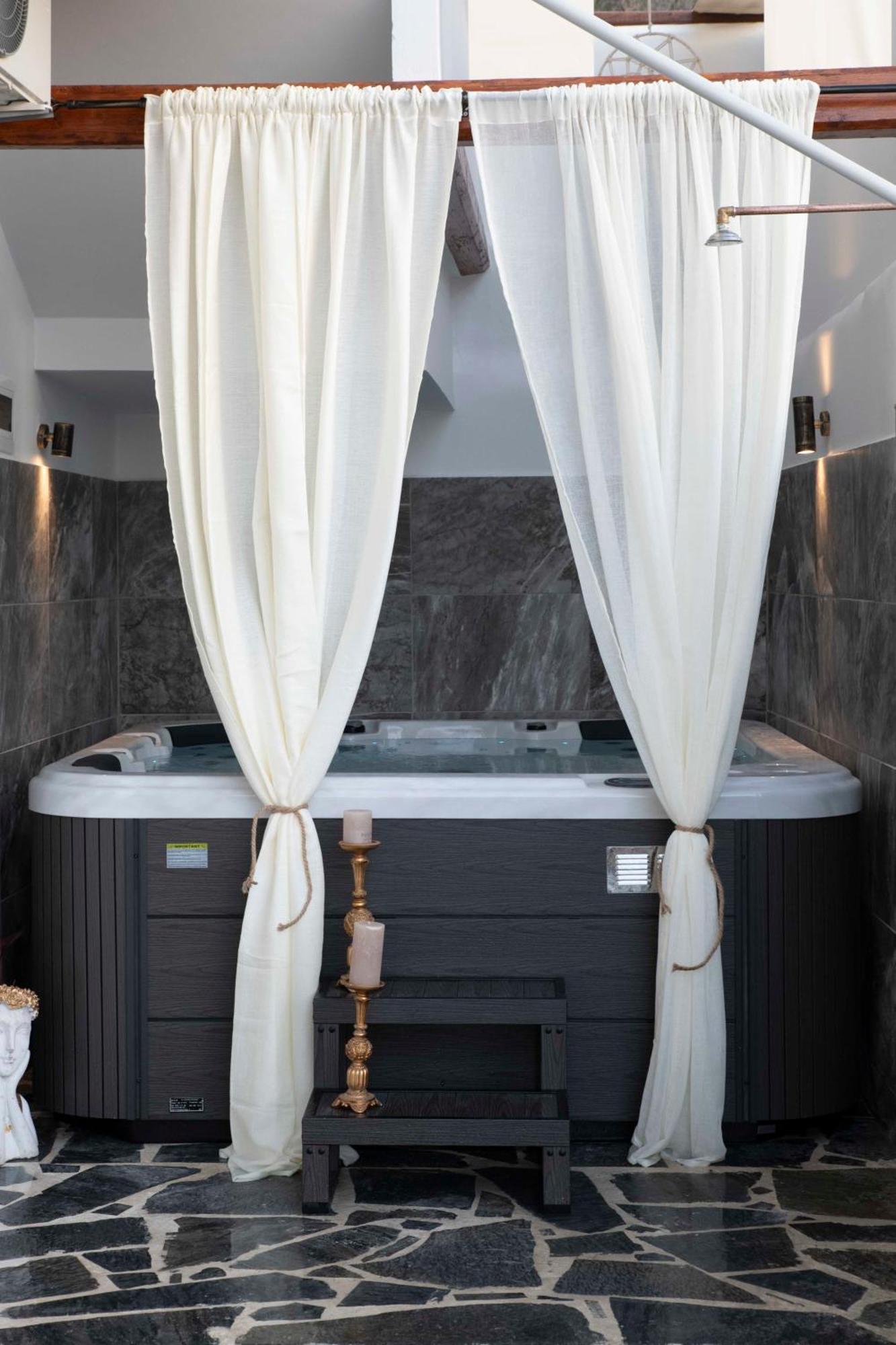 Kleopatra Deluxe Apartment With Jacuzzi Kamilari Dış mekan fotoğraf